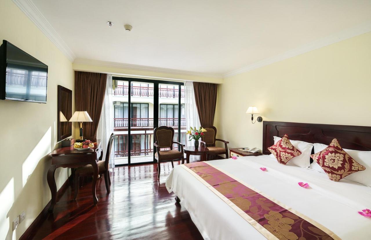 Smiling Hotel Siem Reap Dış mekan fotoğraf